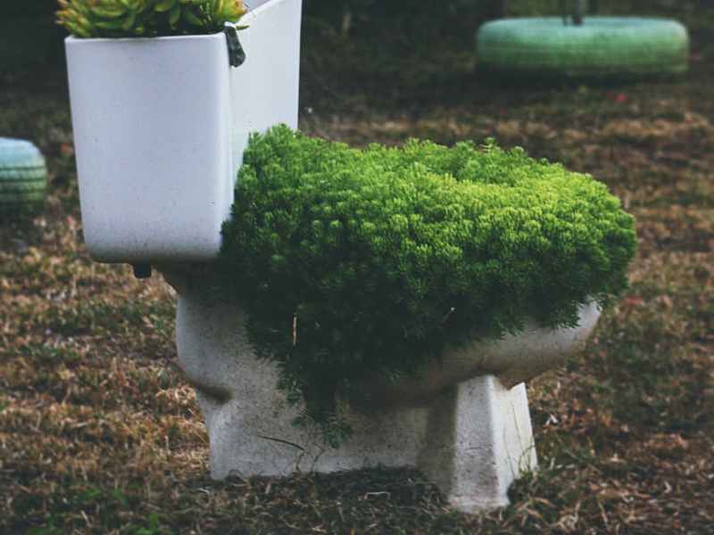 Toilet Recycling turns your OLD loo into a water-saving&nbsp;superhero.